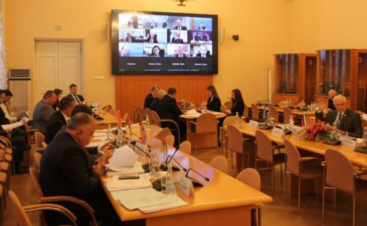 Член Совета Республики Ф.Яшков принял участие в заседаниях комиссий МПА СНГ