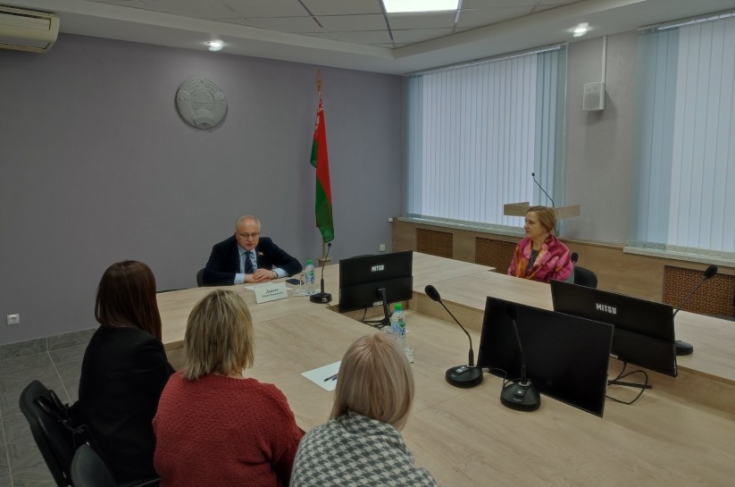 Член Совета Республики Ю.Деркач провел выездной личный прием граждан в г. Орше Витебской области
