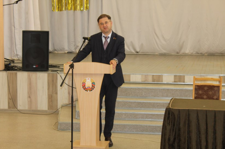 Член Совета Республики А.Васильев посетил учреждение образования «Дзержинский государственный колледж»