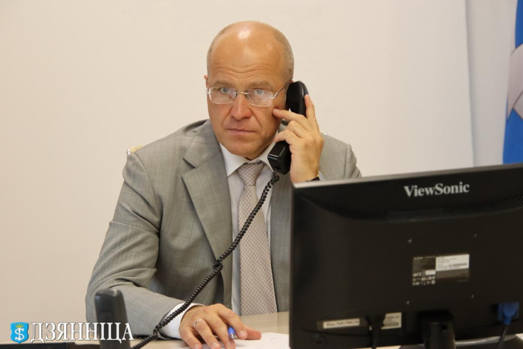 Валентин Байко провел выездной приём граждан и прямую телефонную линию в Щучинском райисполкоме