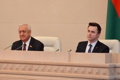 Встреча Председателя Совета Республики Мясниковича М.В. с представителями ОО «БРСМ»