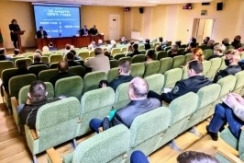 Член Совета Республики А.Карпицкий продолжает встречи с трудовыми коллективами по изучению проекта Конституции
