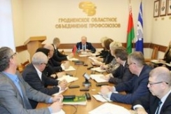Член Совета Республики В.Лискович посетил организации группы компании «ЗОВ»