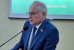 Член Совета Республики Ю.Деркач принял участие в заседании сессии Лепельского районного Совета депутатов