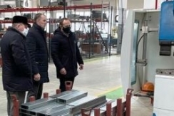Заместитель Председателя Совета Республики А.Исаченко посетил сельскохозяйственные предприятия Крупского района Минской области