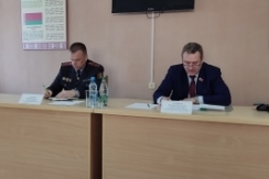 Член Совета Республики В.Полищук 
провел встречу с сотрудниками Славгородского районного отдела внутренних дел 
