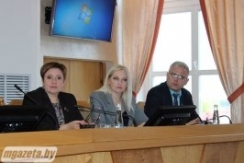 Член Совета Республики К. Капуцкая
приняла участие в заседании Молодечненского
районного исполнительного комитета.
