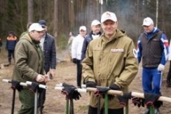 Член Совета Республики О.Романов принял участие в республиканской акции «Неделя леса»