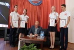 Член Президиума Совета Республики В.Лискович ознакомился с деятельностью Национального детского образовательно-оздоровительного центра «Зубренок» по патриотическому воспитанию молодежи