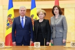 Председатель Совета Республики Н.Кочанова встретилась с парламентской делегацией Республики Молдова
