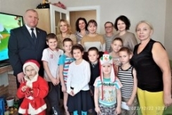 Член Совета Республики О.Дьяченко посетил Детский дом семейного типа