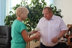 Член Совета Республики В.Хроленко награжден нагрудным знаком «За заслугі ў пераадоленні наступстваў катастрофы на Чарнобыльскай АЭС»