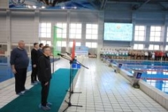 Член Совета Республики А.Ляхов открыл соревнования по плаванию