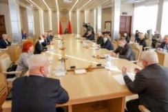 Председатель Совета Республики Н.Кочанова провела совещание с председателями районных и областных Советов депутатов