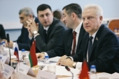 Член Президиума Совета Республики С.Рачков принял участие в заседании Постоянной комиссии ПА ОДКБ по политическим вопросам и международному сотрудничеству