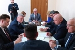 Член Совета Республики А.Неверов принял участие в заседании президиума Гомельского городского Совета депутатов