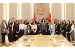 Председатель Совета Республики Н.Кочанова встретилась с учащимися Полоцкого колледжа ВГУ имени П.М.Машерова