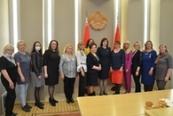 Председатель Совета Республики Н.Кочанова встретилась с членами Белорусской ассоциации многодетных родителей
