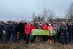Член Совета Республики А.Ляхов принял участие в акции «Зеленый лес»