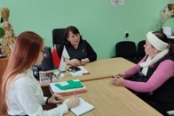 Член Совета Республики И.Сачковская провела прямую телефонную линию и личный прием граждан