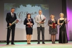 Член Совета Республики А.Шолтанюк поздравил педагогов с наступающим профессиональным праздником