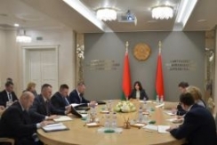 Председатель Совета Республики Н.Кочанова провела совещание с руководством г. Минска