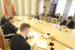 Наталья Кочанова обсудила с активом Молодежного парламента и БРСМ их деятельность и перспективы
