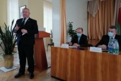 
Член Совета Республики О.Дьяченко посетил Чаусскую центральную районную больницу
