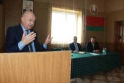 Член Совета Республики Г.Протосовицкий провел встречу с трудовым коллективом