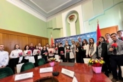 Член Президиума Совета Республики 
Т.Рунец вручила паспорта молодым 
гражданам Республики Беларусь

