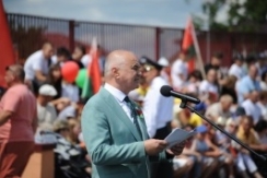 Член Совета Республики Г.Протосовицкий принял участие в церемонии открытия футбольного поля в г. Столине
