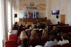 Член Совета Республики В.Лискович встретился со слушателями обучающих курсов Международного университета «МИТСО»