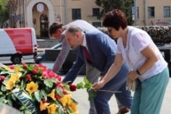 А.Кушнаренко почтил память жертв войны у Вечного огня на площади Победы в Минске