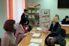 Член Совета Республики И.Левкович провела мониторинг избирательных участков для голосования по референдуму в г. Витебске