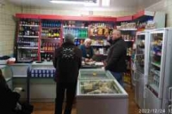 Член Совета Республики О.Дьяченко изучил цены и ассортимент товаров в сельских магазинах Могилевского района