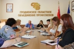 Член Совета Республики В.Лискович обсудил вопросы организации и проведения командных игр на природе