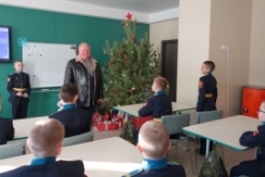 Член Президиума Совета Республики В.Лискович посетил Оренбургское президентское кадетское училище