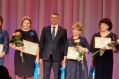 Член Совета Республики О.Жингель 
принял участие в торжественном мероприятии по случаю вручения наград Витебской областной премии «Женщина года»
