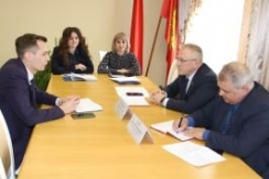 Член Совета Республики В.Котович встретился с членами Молодежного парламента