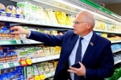 Член Совета Республики Ю.Деркач провел мониторинг цен и ассортимента товаров в ОАО «Ника» в г. Витебске