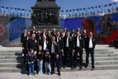 Д.Басков возложил цветы к монументу Победы в Минске