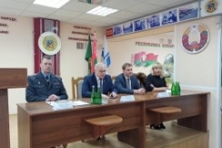 Член Совета Республики Ю.Деркач провел встречу с сотрудниками Оршанского отдела Департамента охраны МВД