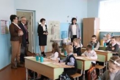 Член Совета Республики В.Котович встретился со школьниками